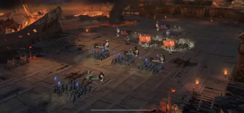 戦闘は基本オートで進行するぞ！！